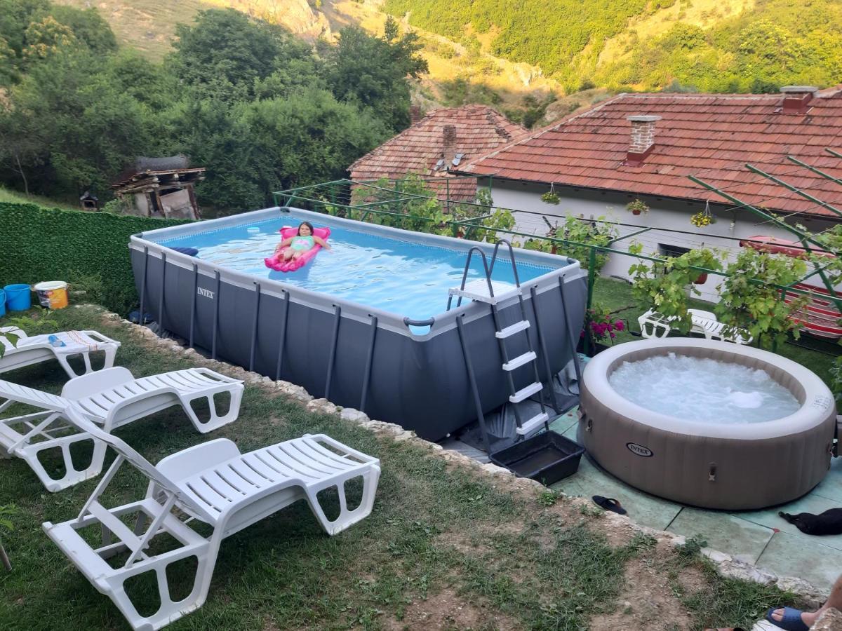Vila Mir Pirot Kültér fotó
